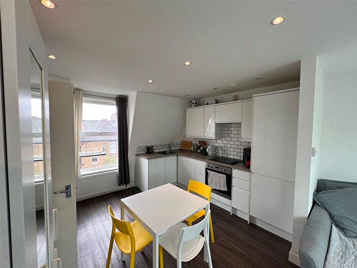 Studio To Rent In Netherwood Road, London, W14