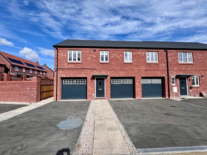 2 Bedroom Apartment To Rent In Lodge Grove, Fairham, NG1