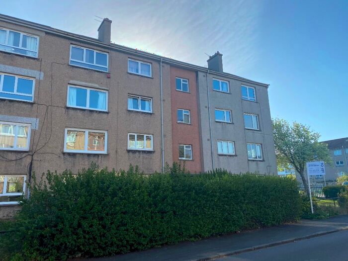2 Bedroom Flat To Rent In Bailie Terrace, Duddingston, Edinburgh, EH15