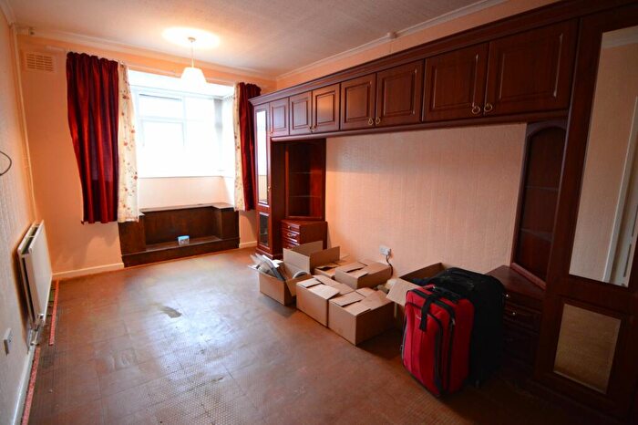 2 Bedroom Bungalow For Sale In Parkstone Road, Leicester, LE5