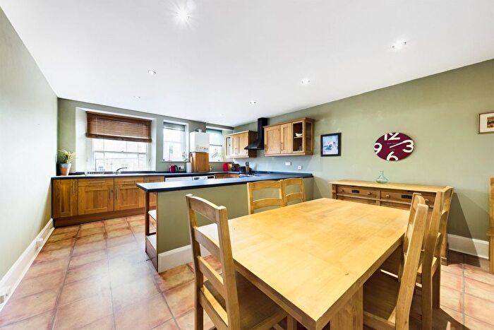 2 Bedroom Flat For Sale In Marine Parade, Clevedon, North Somerset, BS21