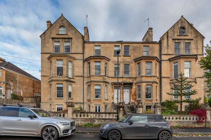 1 Bedroom Apartment To Rent In Lime Grove, BA2