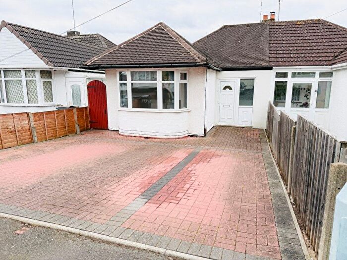 3 Bedroom Bungalow To Rent In Elmay Road, Sheldon, Birmingham, B26