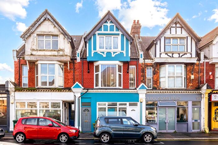 4 Bedroom Maisonette For Sale In Boundary Road, Hove, BN3