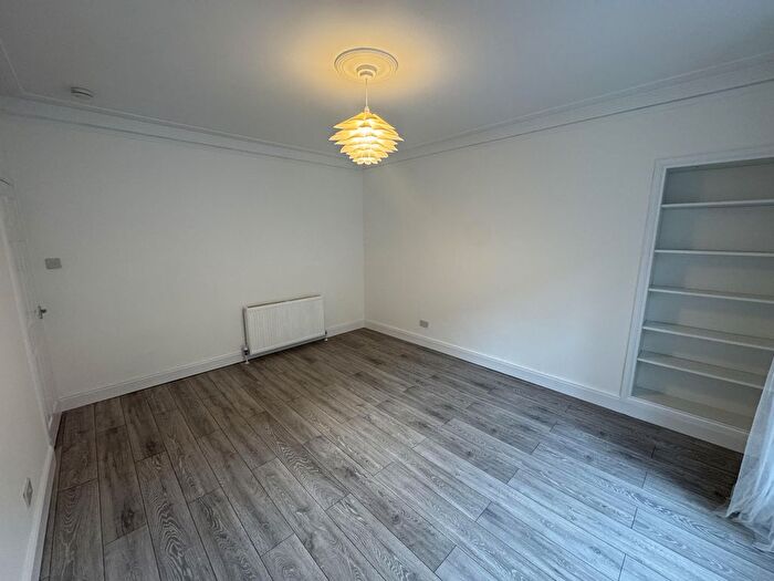 2 Bedroom Flat To Rent In /, Brown Constable Street, Dundee, DD4