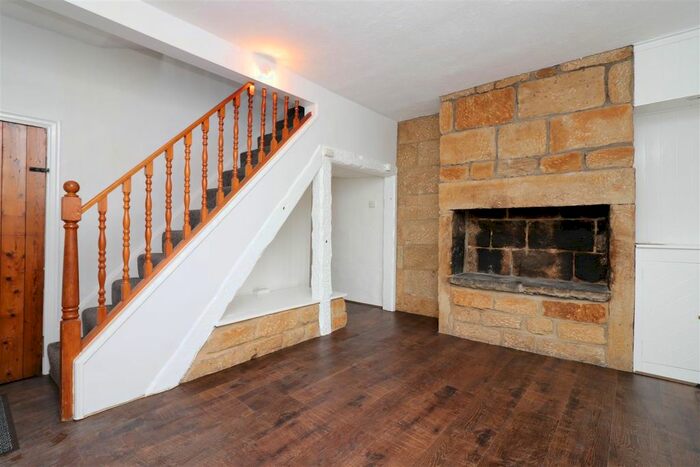 2 Bedroom End Of Terrace House To Rent In Lister Hill, Leeds, West Yorkshire, Uk, LS18