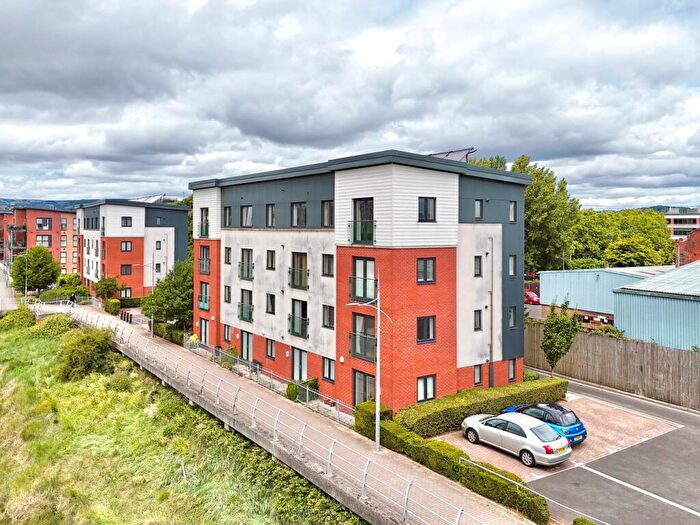 2 Bedroom Flat For Sale In Rodney Road, Newport, NP19