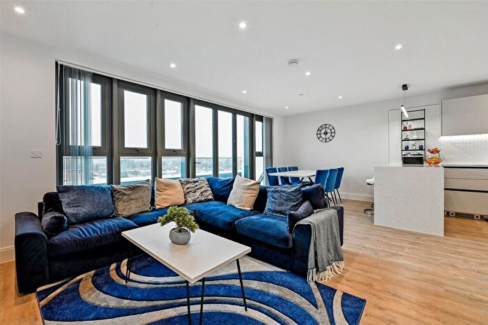 2 Bedroom Penthouse To Rent In The Factory, Memorial Avenue, Slough, Berkshire, SL1