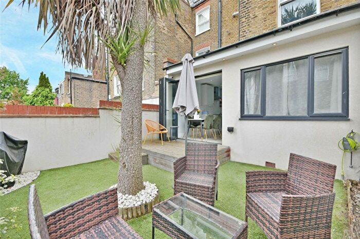 2 Bedroom Flat For Sale In Cotleigh Road, West Hampstead, NW6