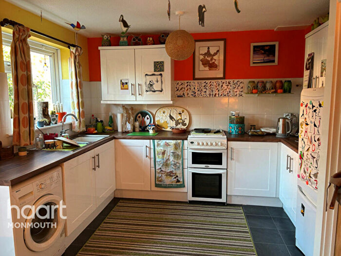 3 Bedroom End Of Terrace House For Sale In Maple Avenue, Chepstow, NP16
