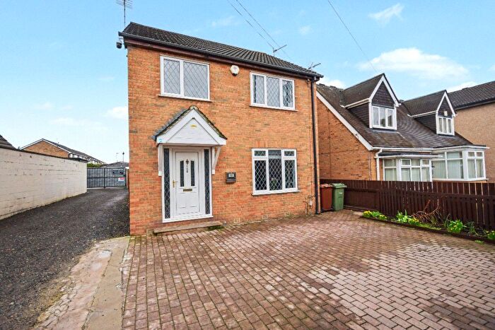 3 Bedroom Detached House For Sale In Alverthorpe Road, Wakefield, West Yorkshire, WF2