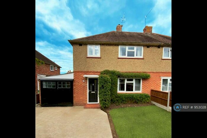 5 Bedroom Semi-Detached House To Rent In St. Johns Road, Guildford, GU2