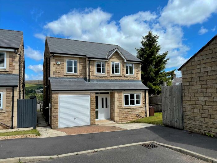 4 Bedroom Detached House For Sale In Paradise Street, Hadfield, Glossop
