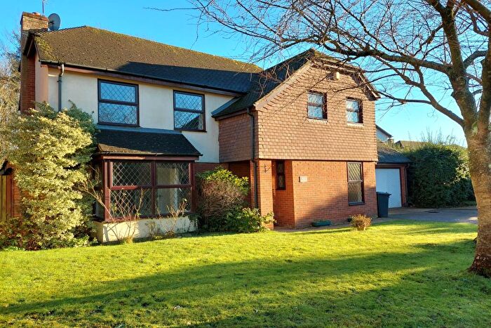 4 Bedroom Detached House To Rent In Chineham, Basingstoke, RG24
