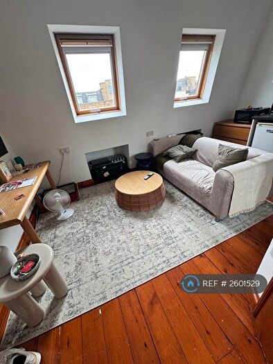 1 Bedroom Flat To Rent In Parkway, London, NW1