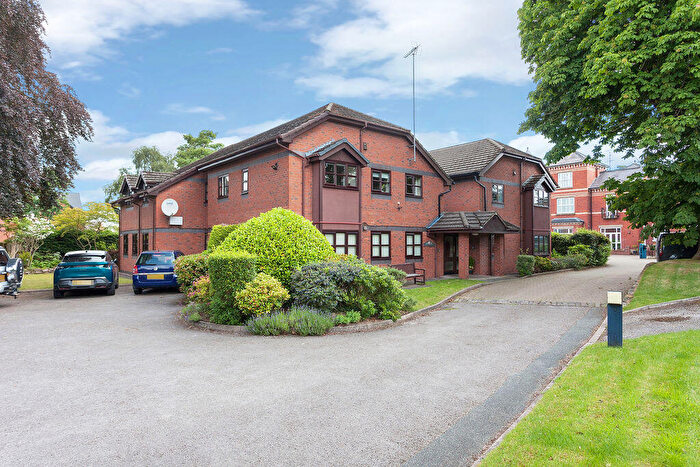 2 Bedroom Flat For Sale In Sandy Lane, Congleton, CW12