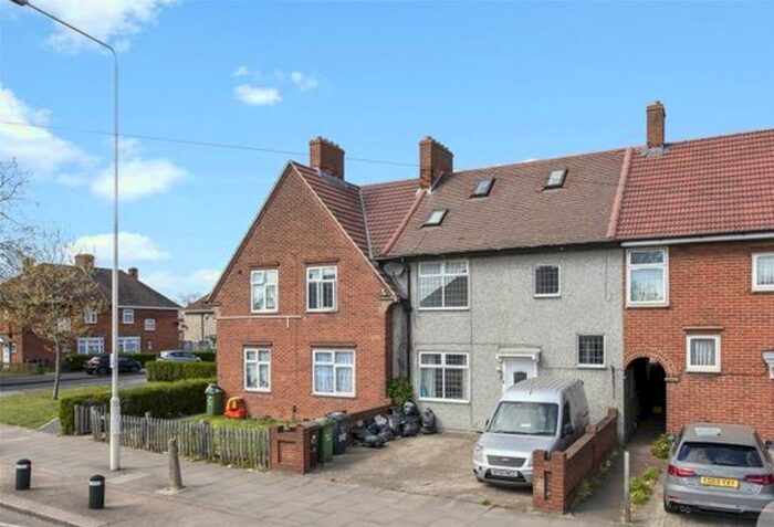 4 Bedroom Terraced House To Rent In Longbridge Road, Dagenham, RM8