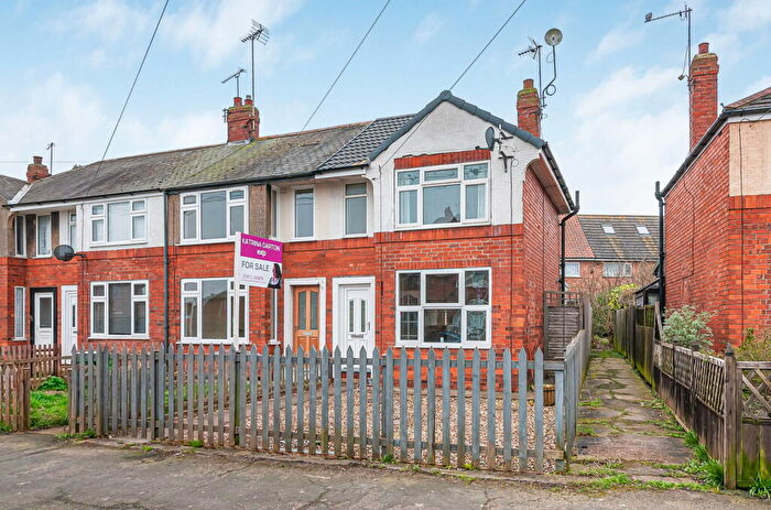 2 Bedroom End Of Terrace House For Sale In Cherry Tree Lane, Beverley, HU17