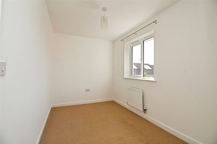 2 Bedroom Detached House For Sale In Masters Crescent, Basildon, Essex, SS15