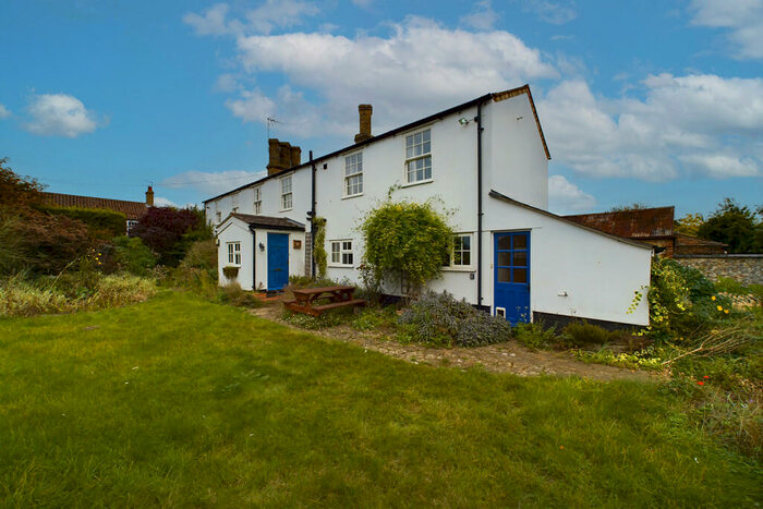 4 Bedroom Cottage For Sale In Main Street, Hockwold, IP26