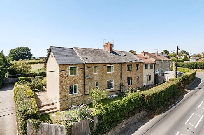 4 Bedroom Detached House For Sale In Pound Cottage, Donyatt, Ilminster, TA19