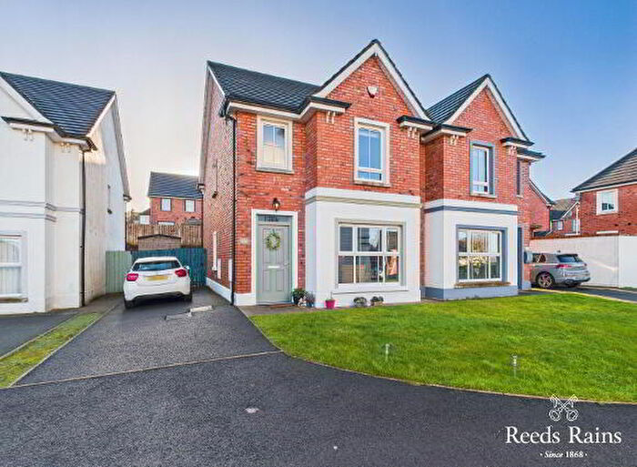 3 Bedroom Semi-Detached House For Sale In Foxton Place, Newtownabbey, BT36