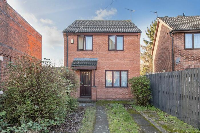 3 Bedroom Detached House To Rent In Montpelier Road, Dunkirk, Nottingham, NG7