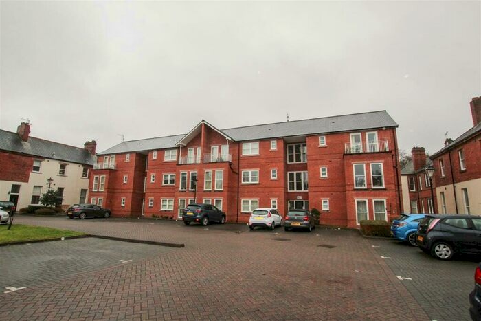 2 Bedroom Flat To Rent In Martin House, Willow Drive, St Edwards Park, Cheddleton, ST13
