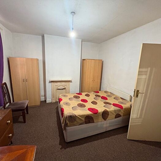 3 Bedroom Terraced House To Rent In London, E12