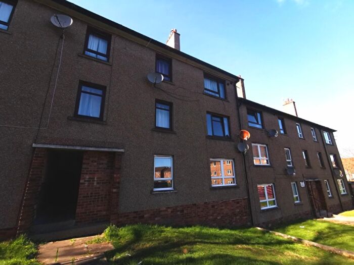 2 Bedroom Flat To Rent In Loganlee Terrace, Logie, Dundee, DD2