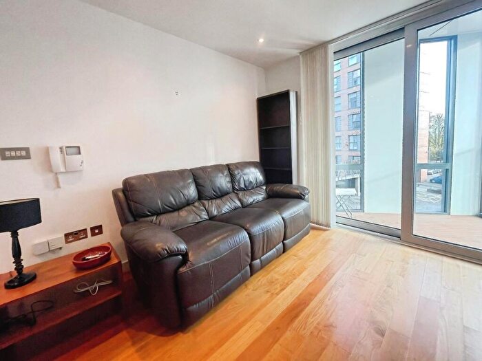 1 Bedroom Flat To Rent In Milliners Wharf, Munday Street, New Islington, Manchester, M4