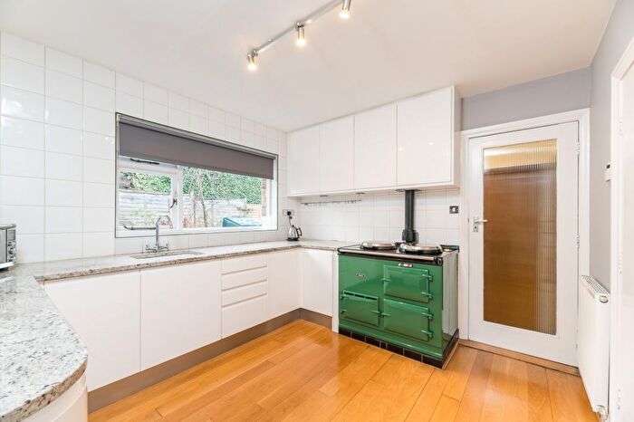 4 Bedroom Detached House For Sale In Beck Lane, Bingley, West Yorkshire, BD16