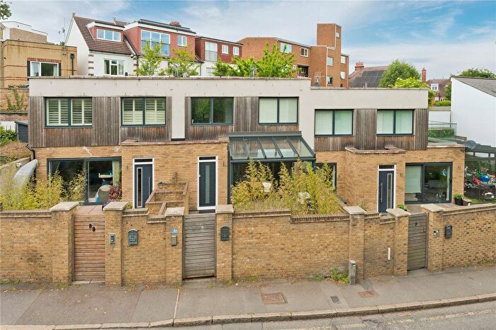 2 Bedroom Terraced House To Rent In Surbiton Hill Road, Surbiton, KT6