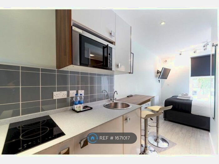 Studio To Rent In Camden Road, London, N7