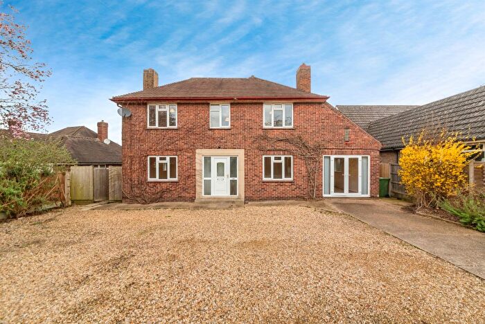 4 Bedroom Detached House For Sale In Bridge End Road, Grantham, NG31