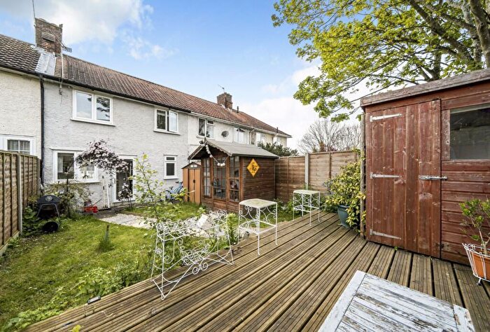 3 Bedroom Property To Rent In Littlefield Road, Edgware, HA8