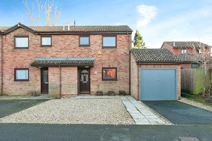3 Bedroom End Of Terrace House For Sale In Sandholme, Steeple Claydon, Buckingham, MK18