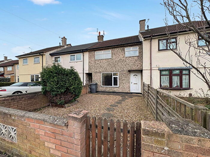 3 Bedroom Town House For Sale In Cotswold Green, Leicester, LE4