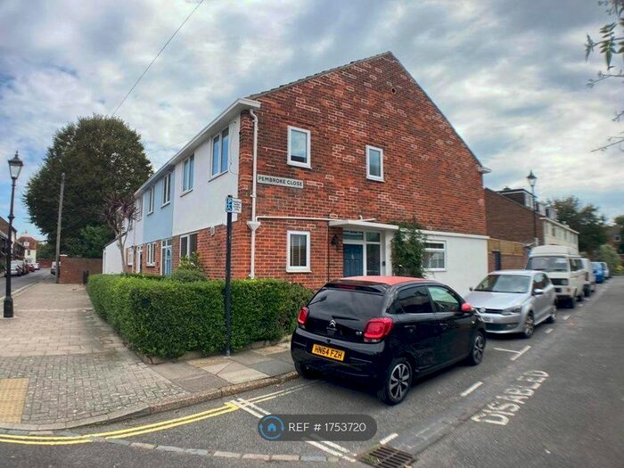 4 Bedroom Semi-Detached House To Rent In St. Nicholas Street, Portsmouth, PO1