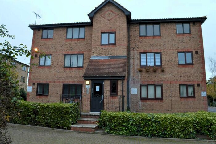 1 Bedroom Property To Rent In Bedroom Property In Basildon, SS16