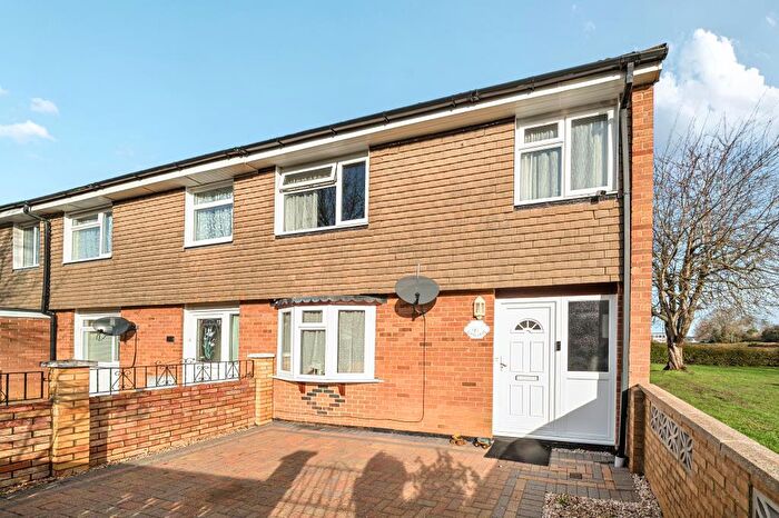 3 Bedroom End Of Terrace House For Sale In Berinsfield, Wallingford, OX10