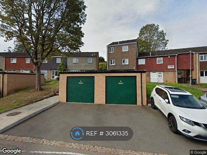 1 Bedroom Flat To Rent In Farm Field Court, Northampton, NN3