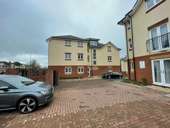 1 Bedroom Apartment To Rent In Paynes Road, Southampton, SO15