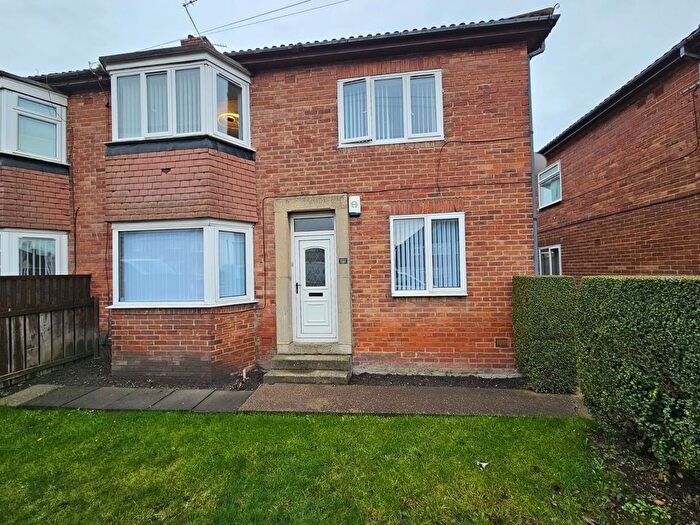 2 Bedroom Flat To Rent In Silver Lonnen, Newcastle Upon Tyne, NE5