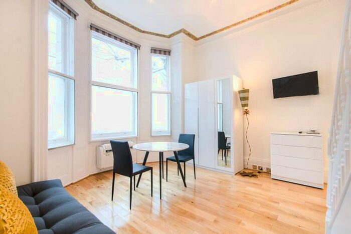 Studio To Rent In Trebovir Road, Earls Court, London, SW5