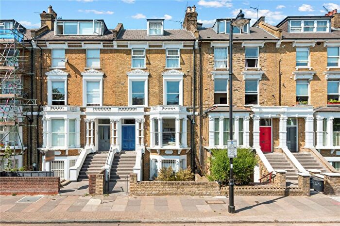 1 Bedroom Apartment For Sale In Petherton Road, London, N5