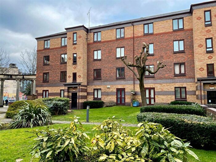1 Bedroom Apartment For Sale In Berlington Court, Redcliff Mead Lane, Bristol, BS1