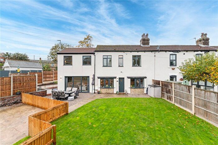 3 Bedroom End Terrace House For Sale In Wakefield Road, Horbury, Wakefield, West Yorkshire, WF4