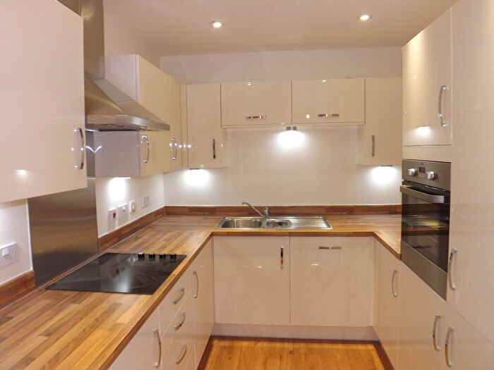3 Bedroom Apartment To Rent In Claydon House, St Michael's Place, PO7