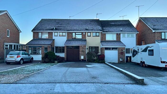 3 Bedroom Terraced House For Sale In Pinewood Drive, Binley Woods, Coventry, CV3